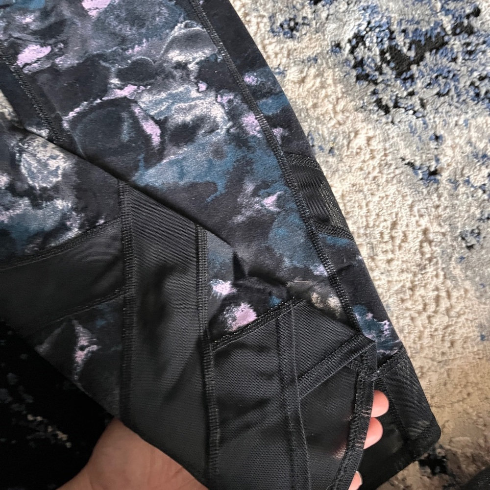 Gymshark Leggings - Black and Blue - Picture 2 of 3